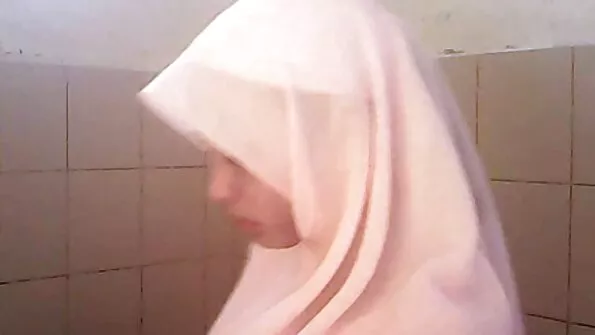 Fete Sexy marcelle Herrera devine fundul ei blonde paroase si Gura plina de pula
