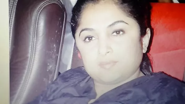 Lucioasă Bruneta iubește porno cu blonde grase roz PLUSHCAM Lovense Pasarica 4 U juca acum