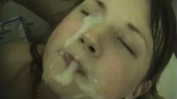 Adolescenții iubesc cocoșii uriași-fratele celor mai buni prieteni ai mei futai blonde