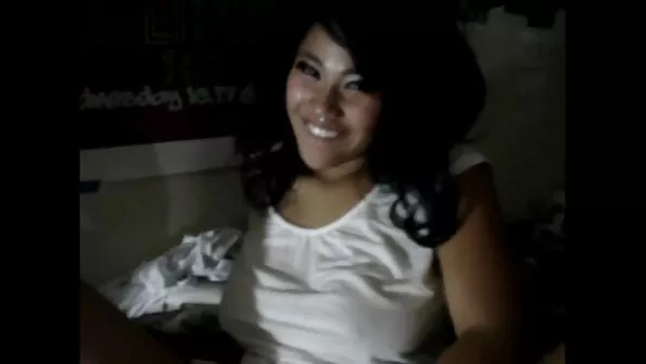 Slutty TS blonde in pizda goala Liana Lawson iubeste sexul anal si pula suge