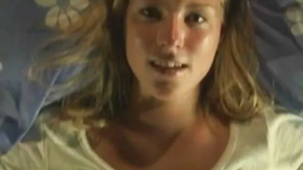 Shemale Bruna Castro sex cu femei blonde fără șa anal