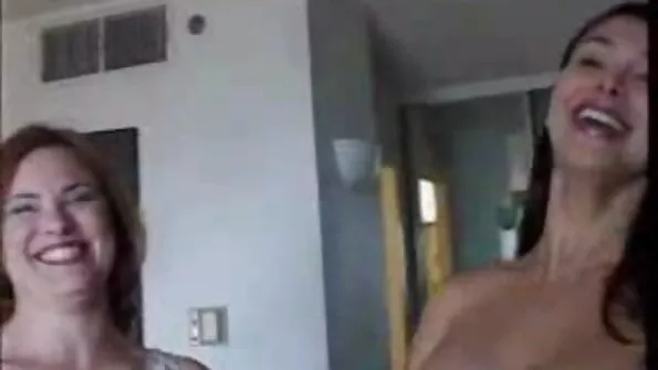 Străin arată încornorat cum să dracu ' soția Afina Levi filme porno cu fete blonde din mintea lui