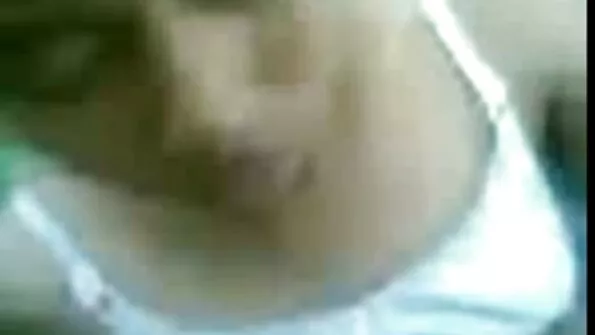 Sexy lenjerie roșie futai cu blonde bune cu scaun alb