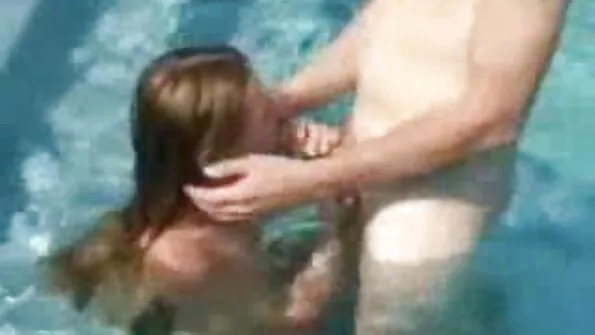 Sperma Schimb de două pizde și o mulțime de sperma sex cu blonde bune schimbate