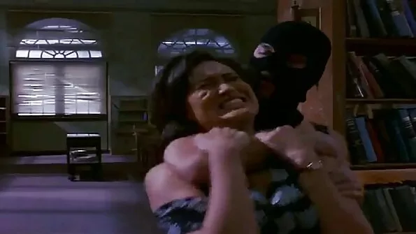 Casete în căutarea filme porno cu blonde bune pentru o servitoare