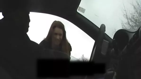 Rossy Bush masaje și linge Mia Reese înainte de strapless penis se fute cu o pula imensa artificial
