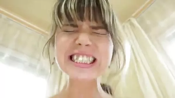 Prin întinderea acestor pizde femei blonde porno