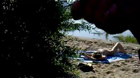 Suge Talentul porno cu fete blonde