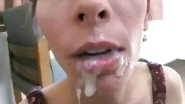 Mici titted roșcată veronika preț suge futai cu blonde pula si se fute